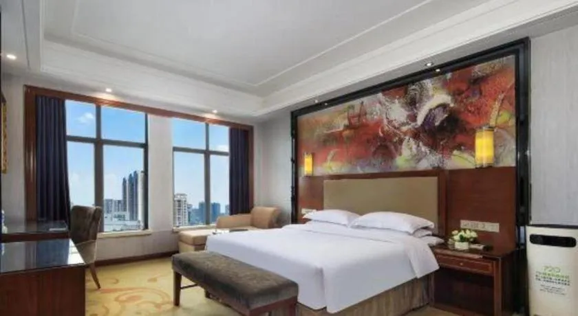 Bed in Vienna International Hotel Nanning Railway Station Mingxiu Road Metro Station