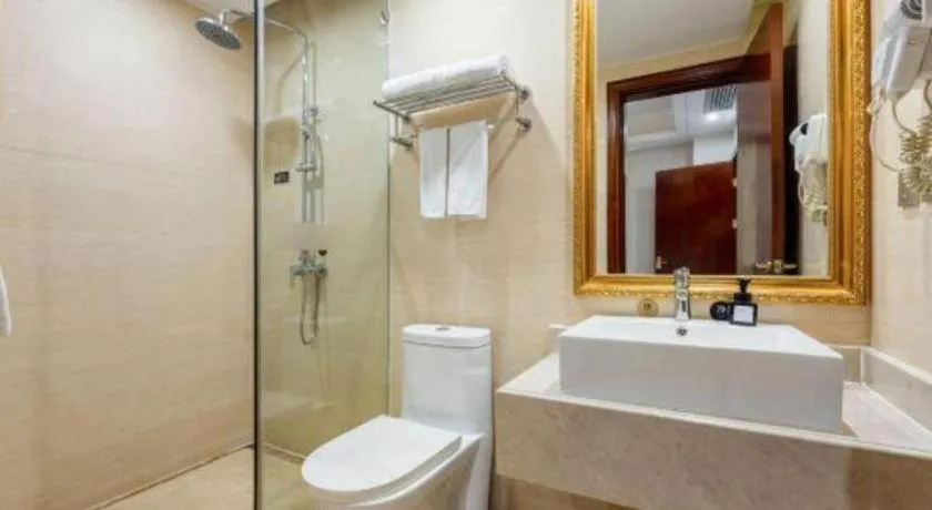 Vienna International Hotel Nanning Railway Station Mingxiu Road Metro Station