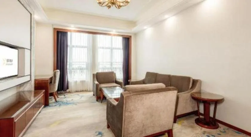 Vienna International Hotel Nanning Railway Station Mingxiu Road Metro Station