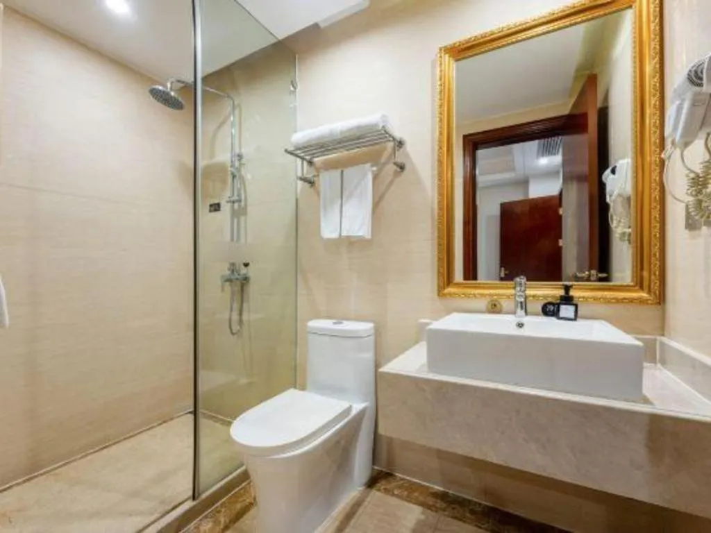 Vienna International Hotel Nanning Railway Station Mingxiu Road Metro Station