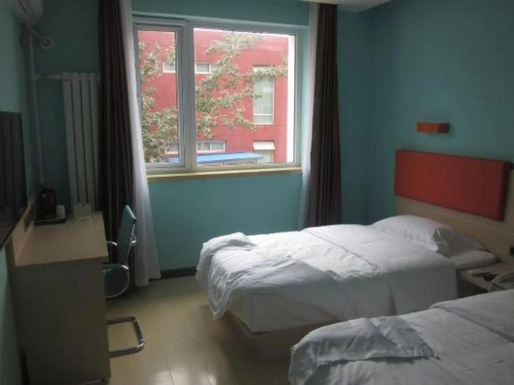 Bed in 7 Days Premium Beijing Dabaotai Metro Station Luhua Road