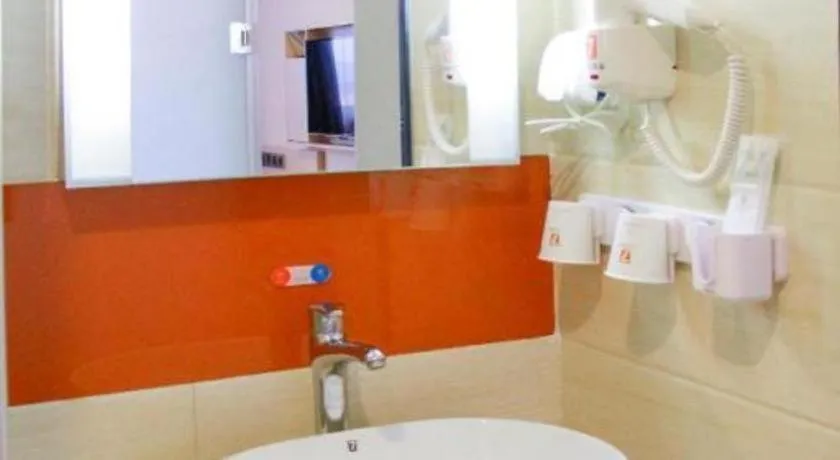 7 Days Premium Beijing Dabaotai Metro Station Luhua Road