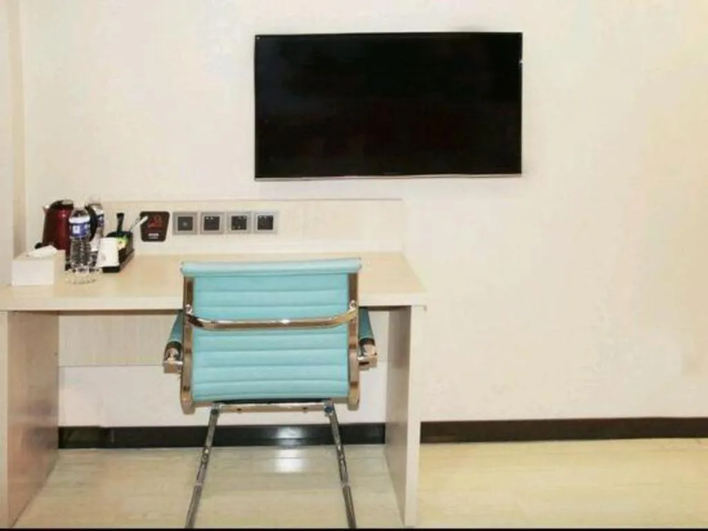 7 Days Premium Beijing Dabaotai Metro Station Luhua Road