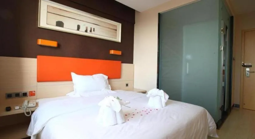 Bed in 7 Days Premium Beijing Dabaotai Metro Station Luhua Road