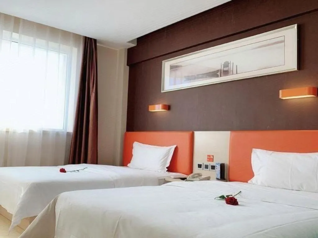 Bed in 7 Days Premium Beijing Dabaotai Metro Station Luhua Road