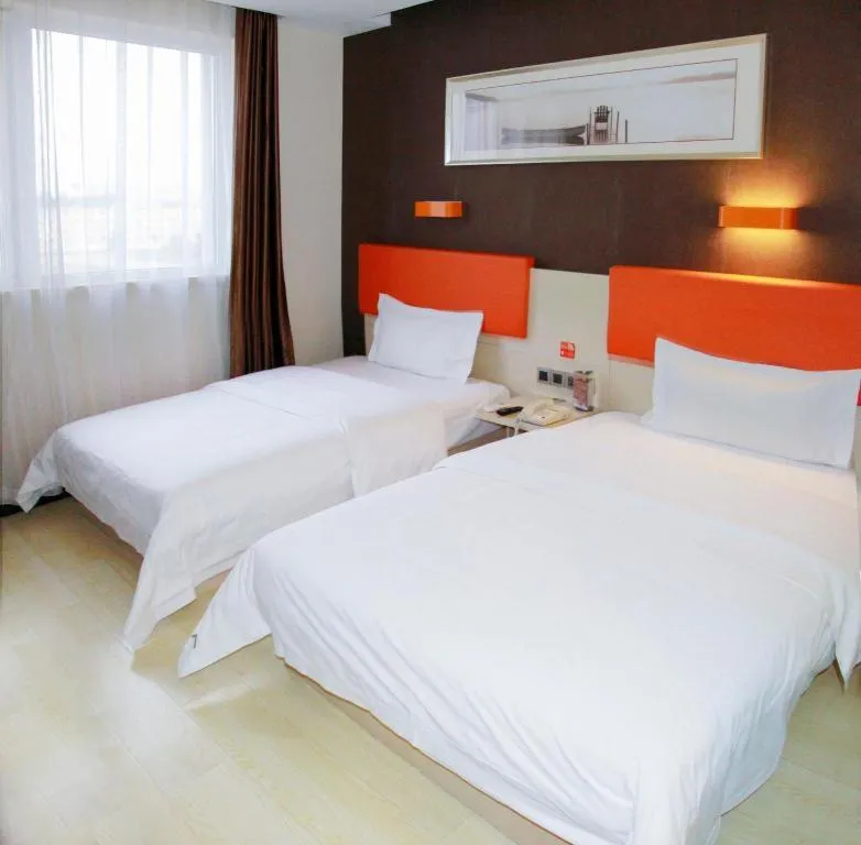 Bed in 7 Days Premium Beijing Dabaotai Metro Station Luhua Road