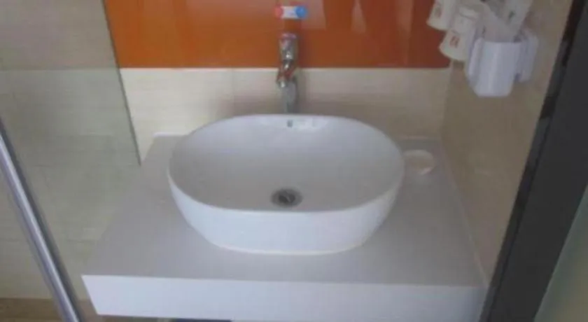 7 Days Premium Beijing Dabaotai Metro Station Luhua Road