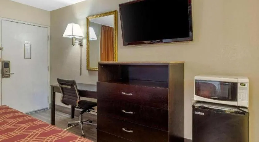 Econo Lodge Columbia Fort Jackson