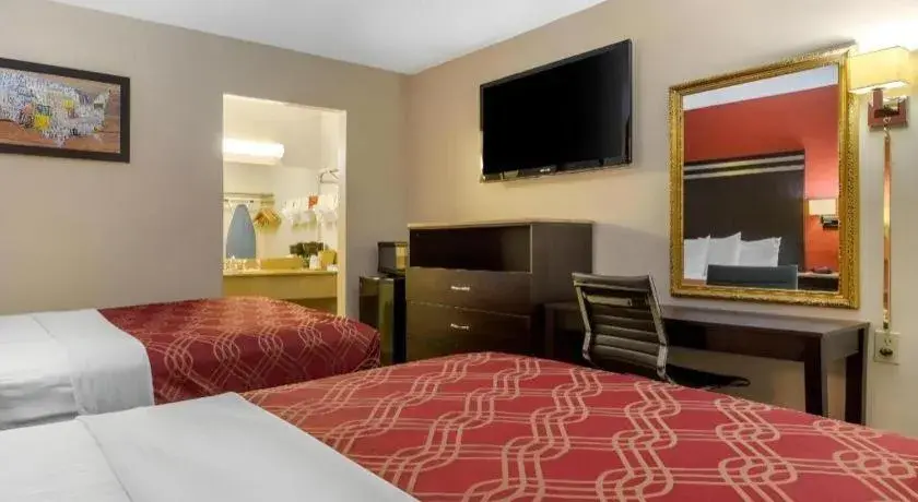 Bed in Econo Lodge Columbia Fort Jackson Bed in Econo Lodge Columbia Fort Jackson