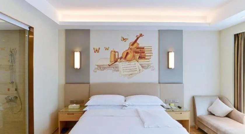 Bed in Vienna International Hotel Chengdu New International Conference and Exhibition Center Branch