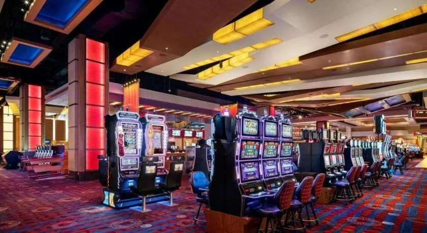 Vee Quiva Hotel & Casino