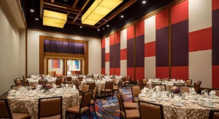 Vee Quiva Hotel & Casino