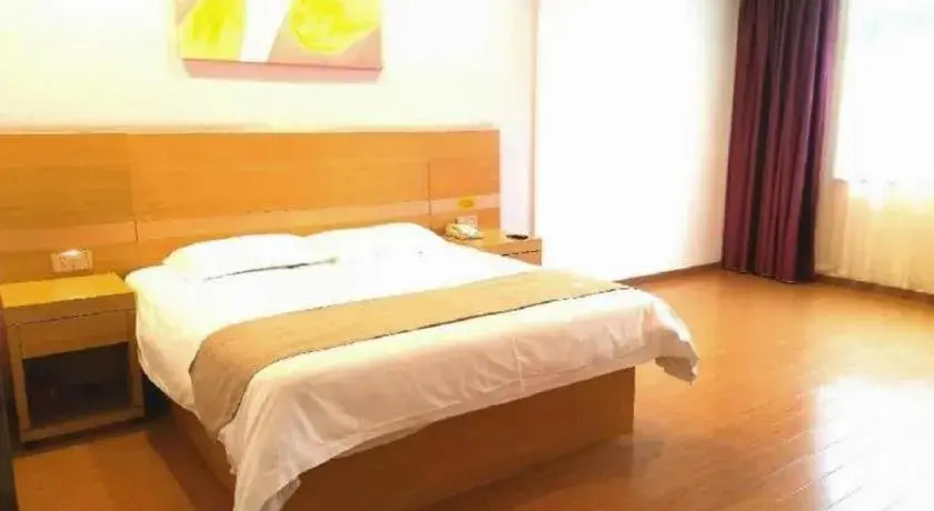 Bed in GreenTree Inn Shangrao Qianshan hekou old town Xinjiang longting shell hotel Bed in GreenTree Inn Shangrao Qianshan hekou old town Xinjiang longting shell hotel