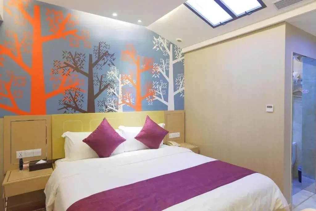 Bed in Crystal Love There Hotel Bed in Crystal Love There Hotel