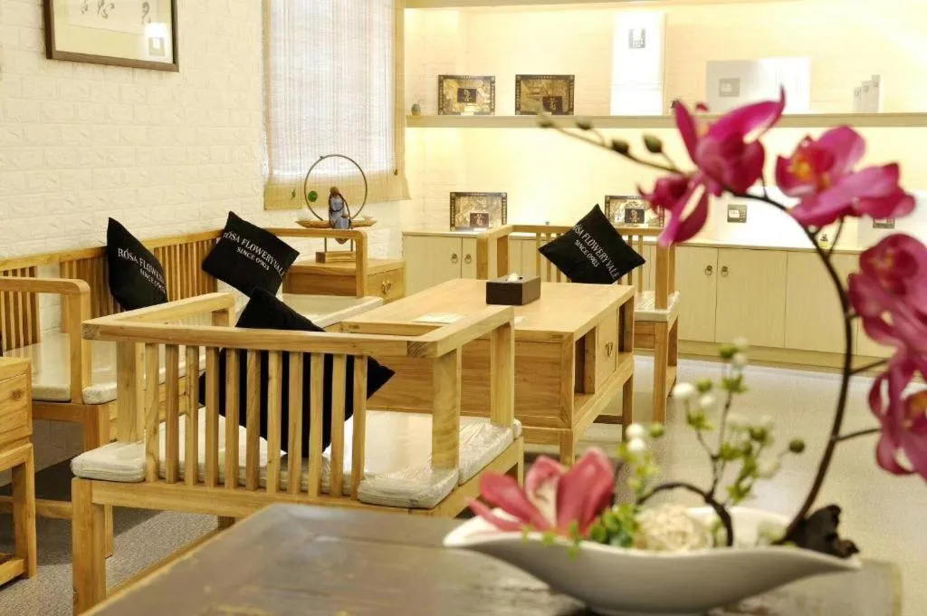 Golden Park Hotel