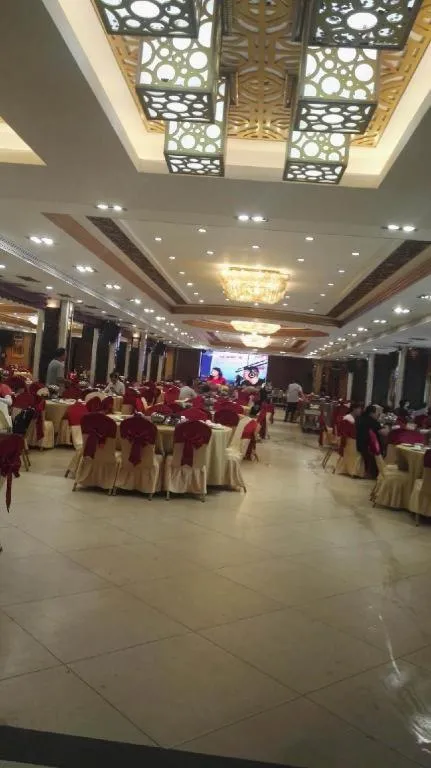 Golden Park Hotel