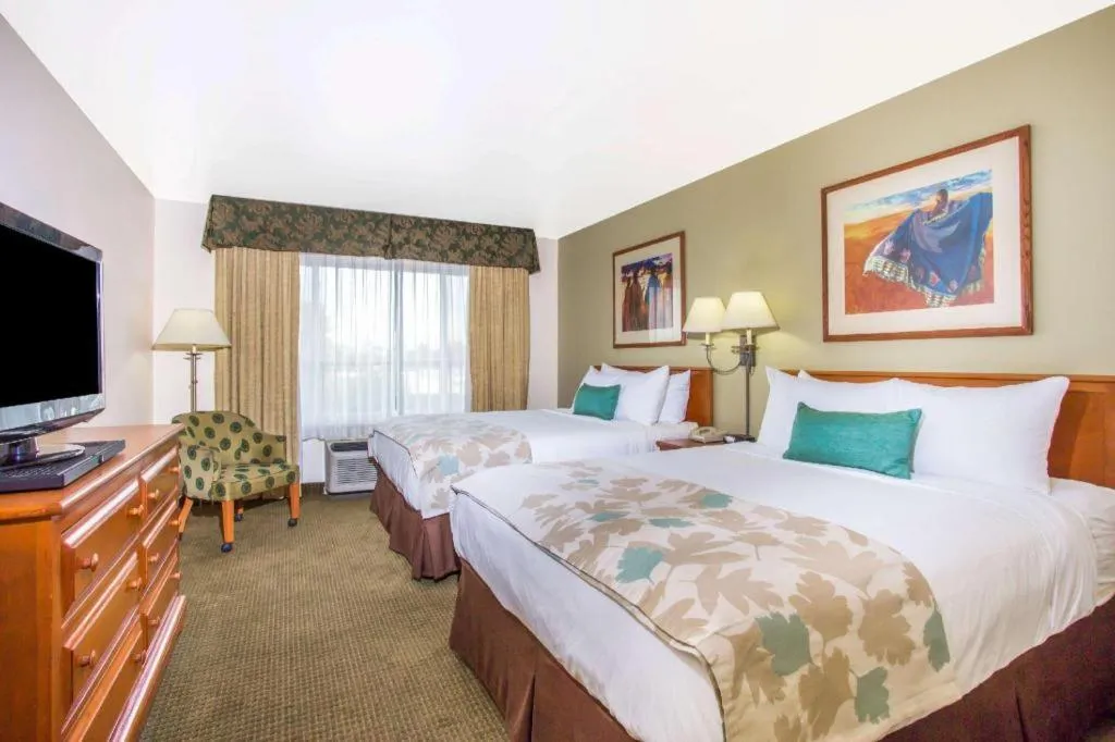 Bed in Hawthorn Suites by Wyndham Tempe/Mesa/Phoenix Area