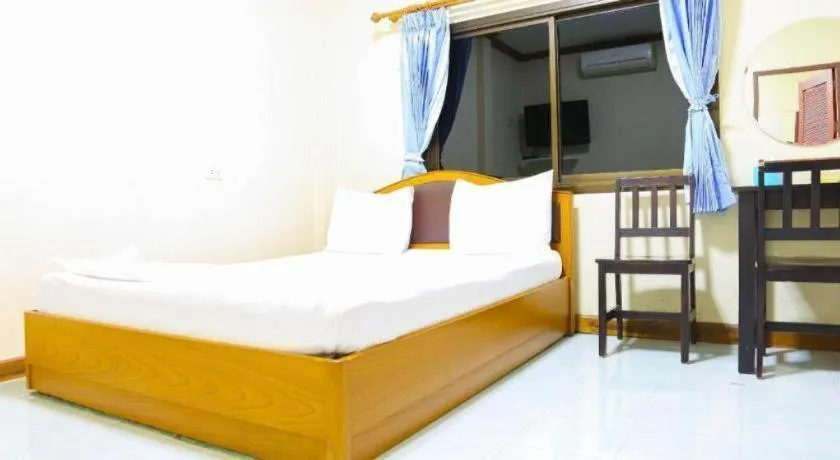 Bed in TAWANCHAY HOTEL PHATTHALUNG