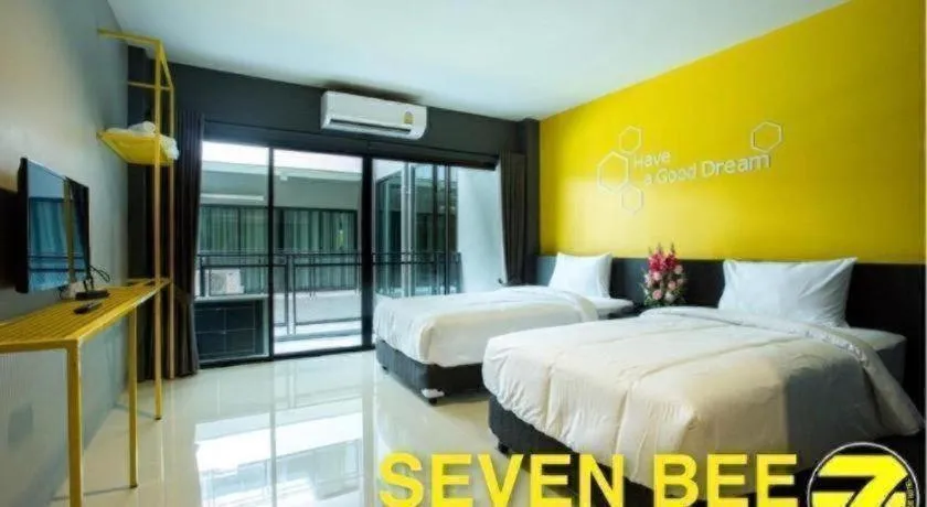 Bed in Seven bee boutique hotel