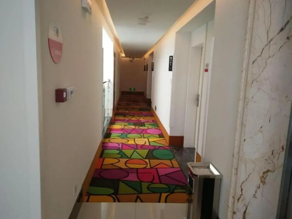 Bed in Shell Shuozhou Shuocheng District West Zhenhua Street Renmin Square Hotel Bed in Shell Shuozhou Shuocheng District West Zhenhua Street Renmin Square Hotel