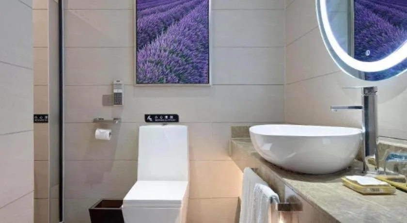 Lavande Hotel Guangzhou Shangxiajiu Pedestrian Street Hualin Temple Metro Station