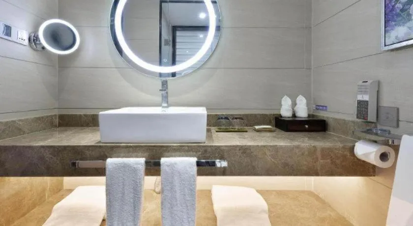 Lavande Hotel Guangzhou Shangxiajiu Pedestrian Street Hualin Temple Metro Station