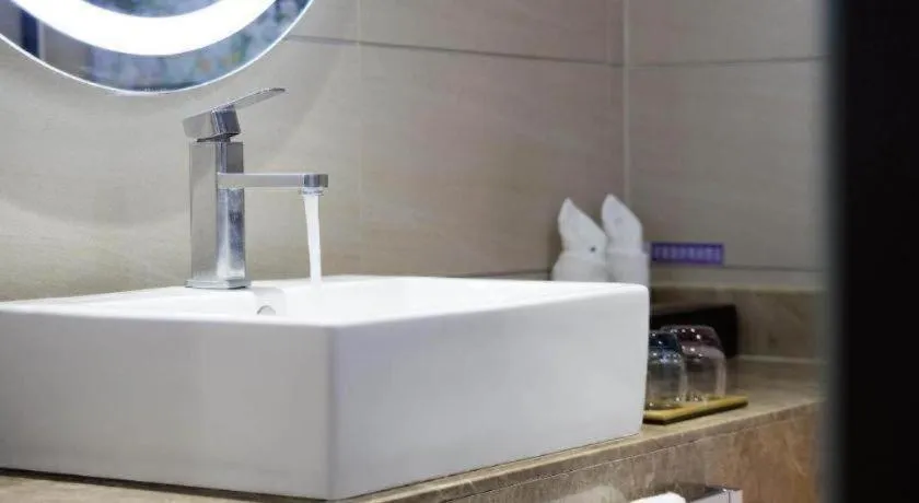 Lavande Hotel Guangzhou Shangxiajiu Pedestrian Street Hualin Temple Metro Station