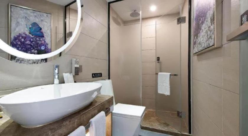 Lavande Hotel Guangzhou Shangxiajiu Pedestrian Street Hualin Temple Metro Station