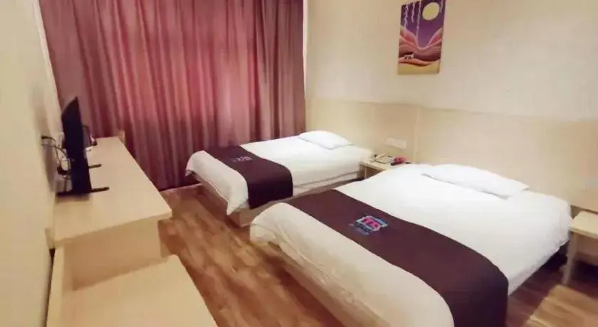 Bed in Pai Hotel Tianjin Binguan Metro Station Municipal Government Bed in Pai Hotel Tianjin Binguan Metro Station Municipal Government