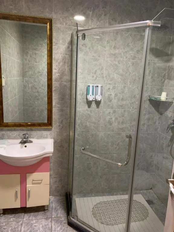 Pai Hotel Tianjin Binguan Metro Station Municipal Government