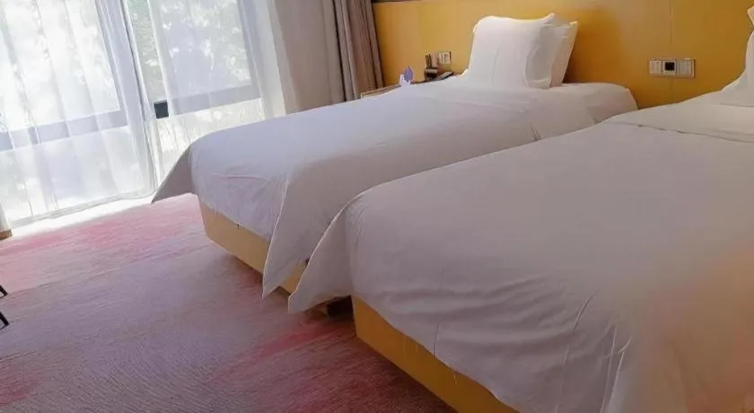 Bed in Lavande Hotel Beijing Olympic Village bird nest