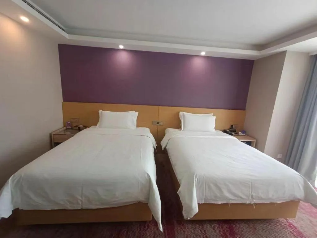 Bed in Lavande Hotel Beijing Olympic Village bird nest