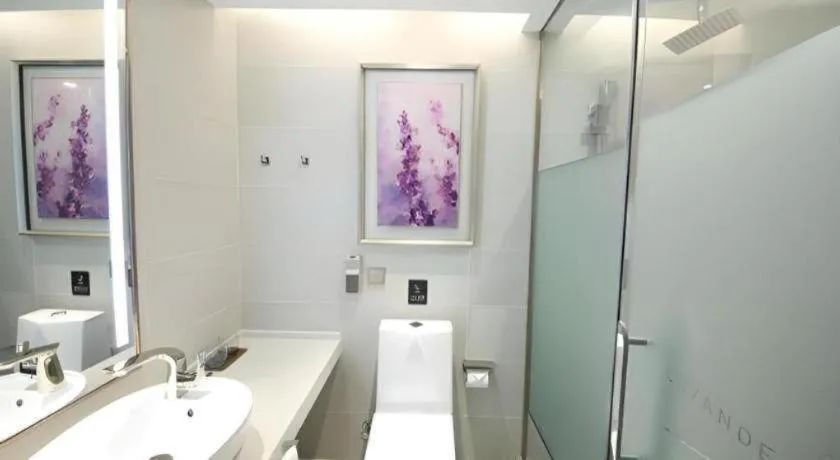 Lavande Hotel Beijing Olympic Village bird nest