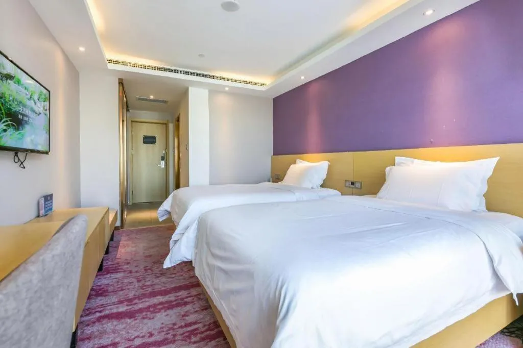 Bed in Lavande Hotel Beijing Olympic Village bird nest