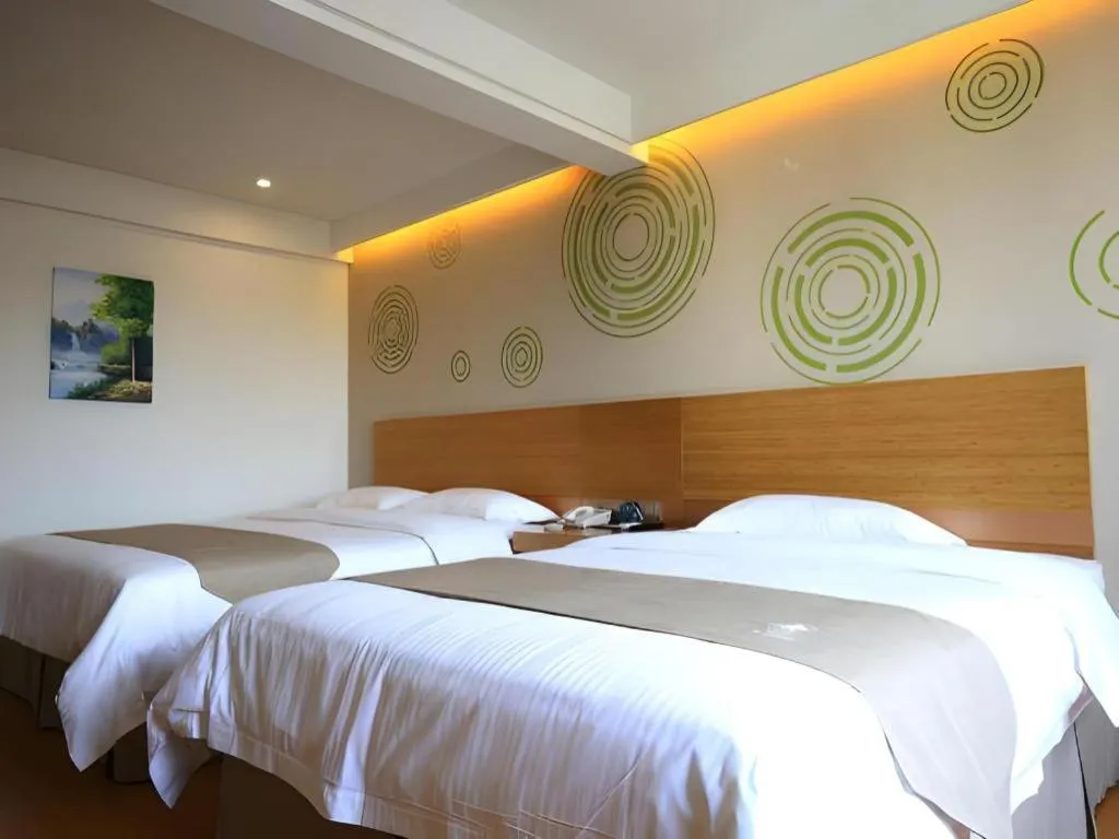 Bed in GreenTree Inn Xuancheng Jingxian Wannan First Street Express Hotel