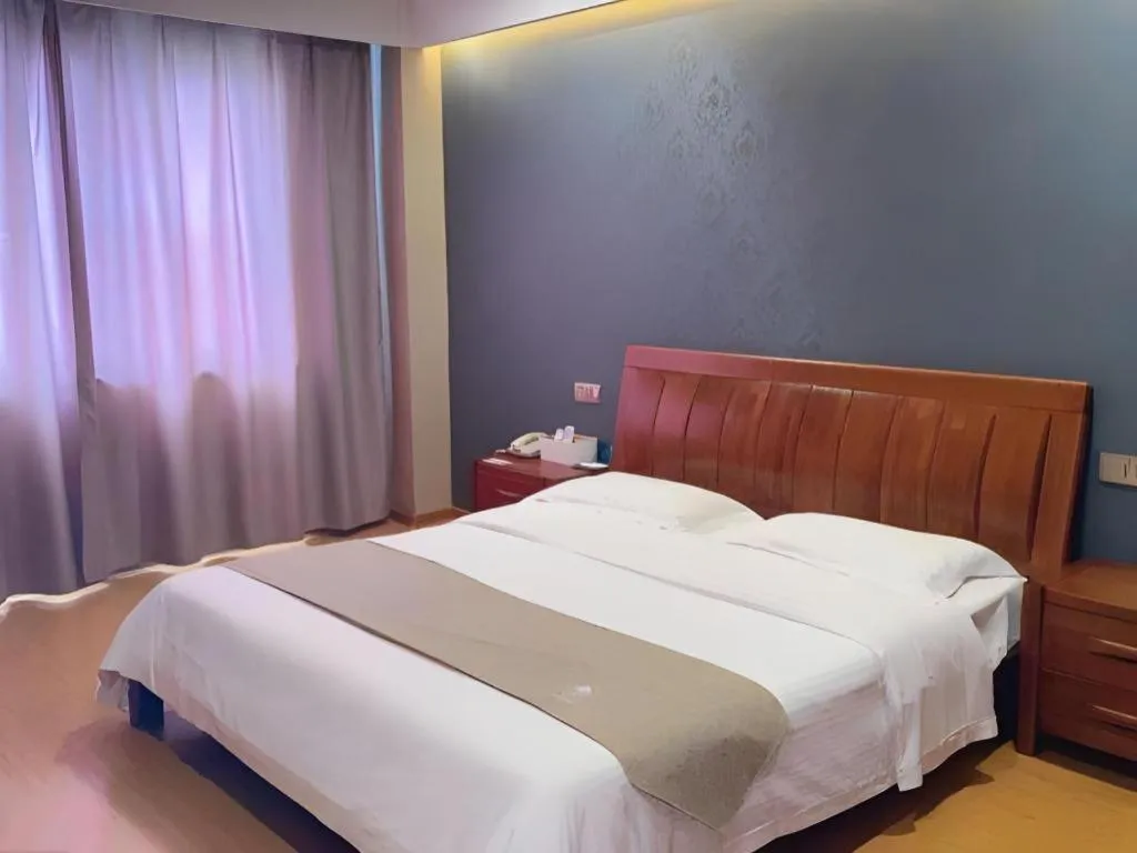 Bed in GreenTree Inn Xuancheng Jingxian Wannan First Street Express Hotel