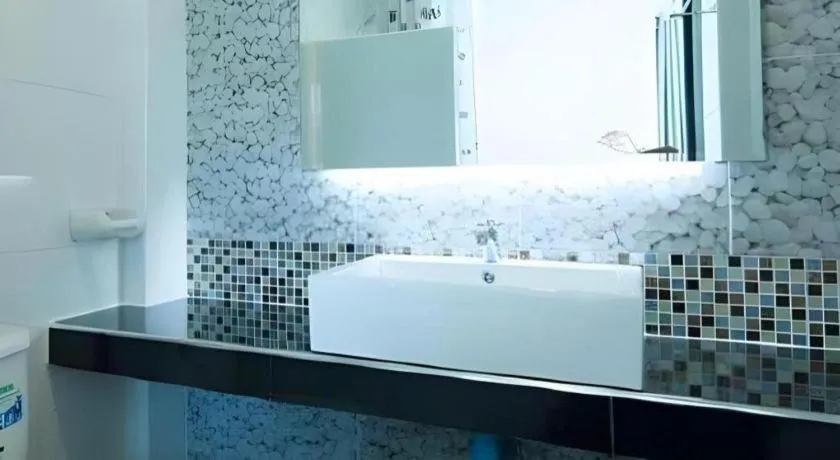 C2U Hotel Uthai Thani