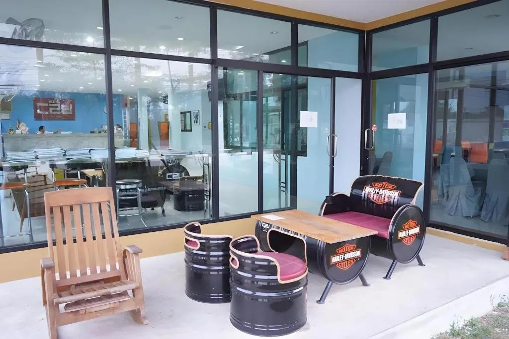 C2U Hotel Uthai Thani