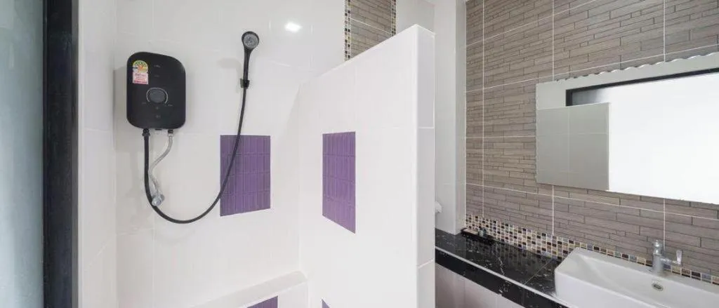 C2U Hotel Uthai Thani