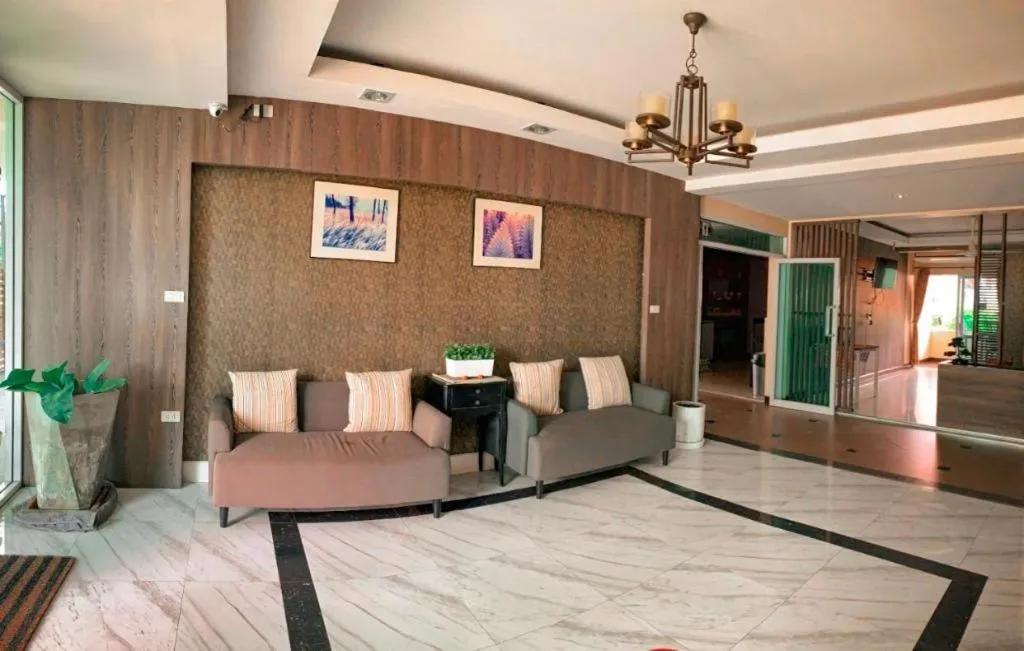 Home Place Lopburi Hotel