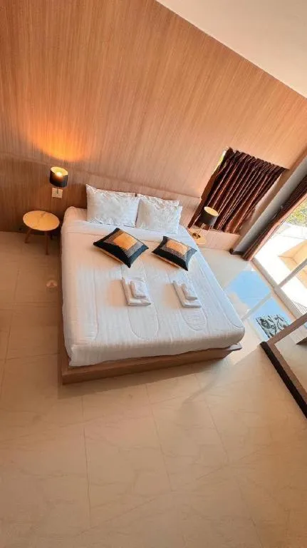 Bed in Home Place Lopburi Hotel