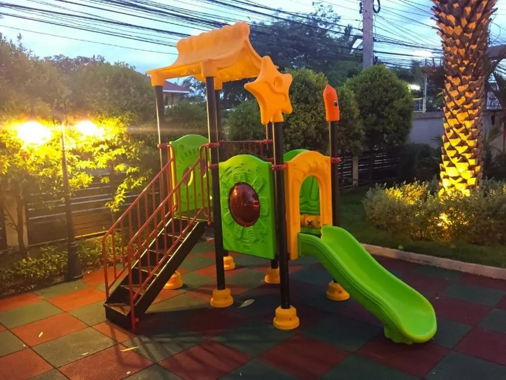 Home Place Lopburi Hotel