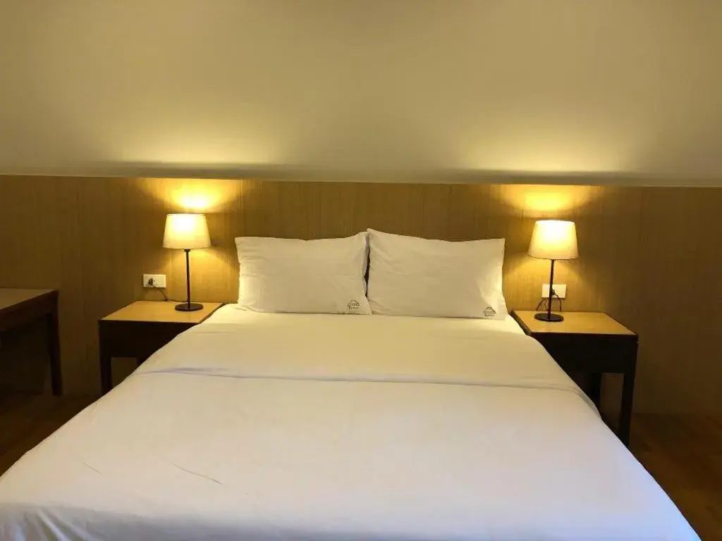 Bed in Pawa Place (By Inpawa) Bed in Pawa Place (By Inpawa)