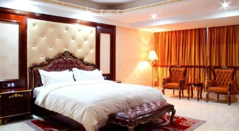 Bed in Wanjiale International Hotel