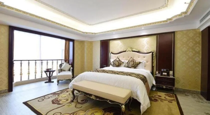 Bed in Wanjiale International Hotel