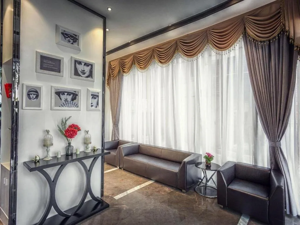 Xana Lite Zhanjiang Guanhai Corridor