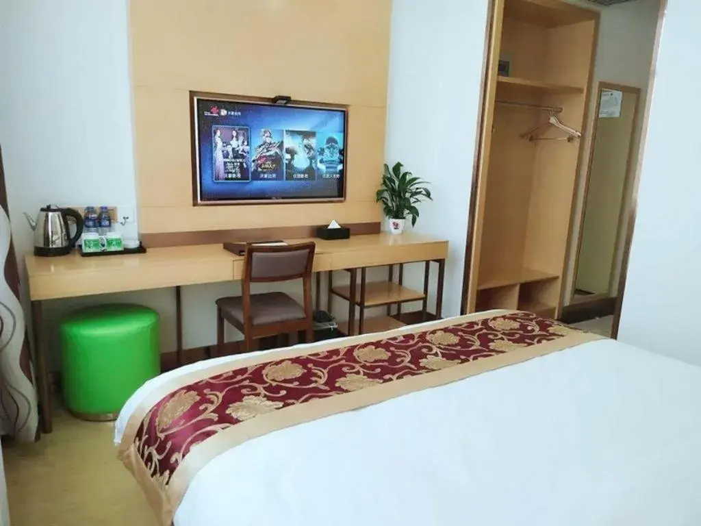 Bed in GreenTree Inn Linxia Niujinhe Avenue Express Hotel Bed in GreenTree Inn Linxia Niujinhe Avenue Express Hotel