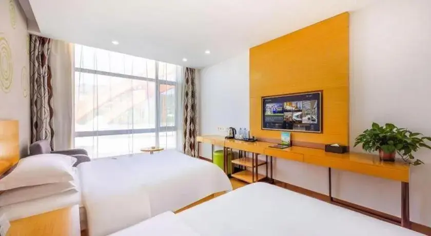 Bed in GreenTree Inn Linxia Niujinhe Avenue Express Hotel Bed in GreenTree Inn Linxia Niujinhe Avenue Express Hotel