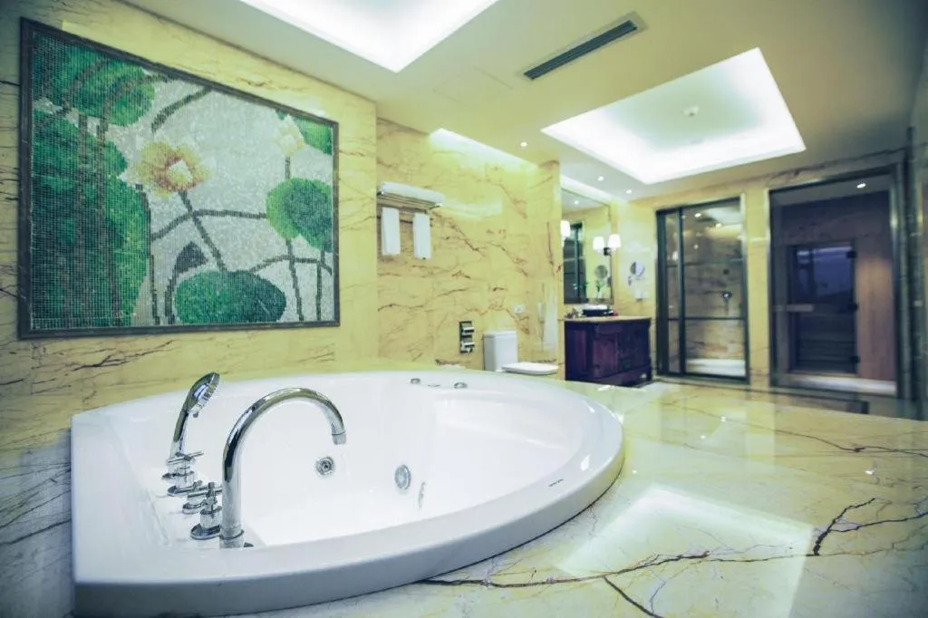 Taishun Xiangzhou New Century Hotel