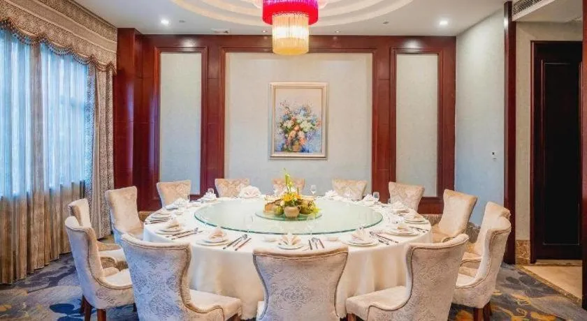 Taishun Xiangzhou New Century Hotel